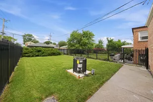 8642 S Indiana Ave, Chicago, IL 60619 - Photo 39
