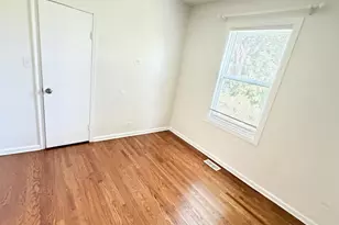 2303 74th Ave, Elmwood Park, IL 60707 - Photo 15