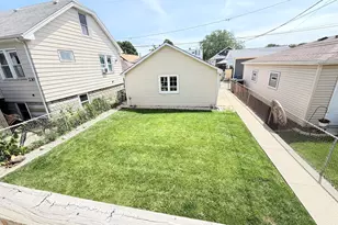 2303 74th Ave, Elmwood Park, IL 60707 - Photo 17