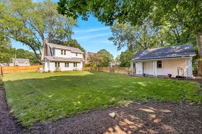 118 S Gladstone Avenue, Aurora, IL 60506 - Photo 21
