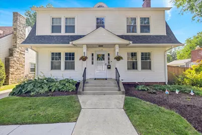 118 S Gladstone Avenue, Aurora, IL 60506 - Photo 1
