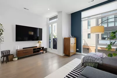 1918 N Campbell Avenue #D, Chicago, IL 60647 - Photo 9