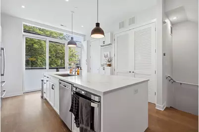 1918 N Campbell Avenue #D, Chicago, IL 60647 - Photo 5