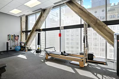 8 E Randolph Street #3202, Chicago, IL 60601 - Photo 25