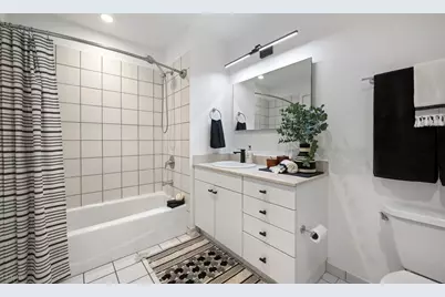 8 E Randolph Street #3202, Chicago, IL 60601 - Photo 21