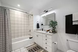 8 E Randolph St, Chicago, IL 60601 - Photo 21