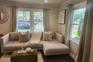 3812 W Hull St, Skokie, IL 60076 - Photo 5