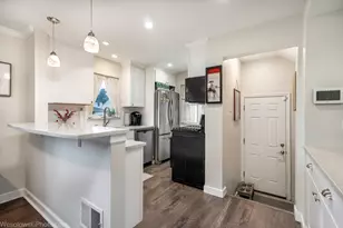 3812 W Hull St, Skokie, IL 60076 - Photo 11