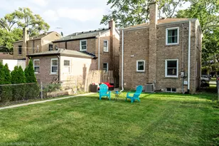3812 W Hull St, Skokie, IL 60076 - Photo 27