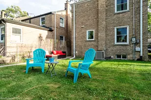 3812 W Hull St, Skokie, IL 60076 - Photo 25