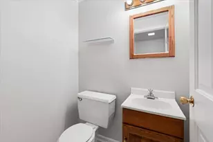 1541 E Lake Louise Dr, Palatine, IL 60074 - Photo 13