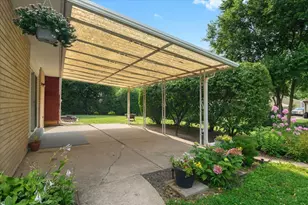 1541 E Lake Louise Dr, Palatine, IL 60074 - Photo 33