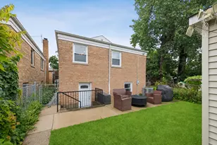 3114 W Jerome St, Chicago, IL 60645 - Photo 5