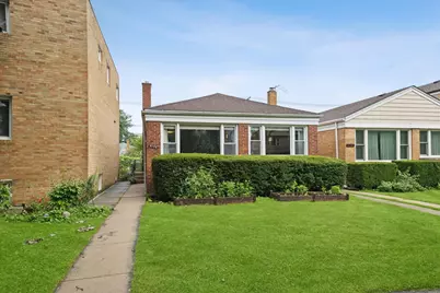 3114 W Jerome Street, Chicago, IL 60645 - Photo 1