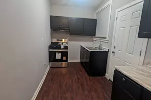1020 W 68th St, Chicago, IL 60621 - Photo 7