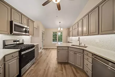 5645 S Cass Avenue #301, Westmont, IL 60559 - Photo 13