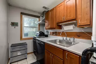 1780 Nautilus Ln, Hanover Park, IL 60133 - Photo 3