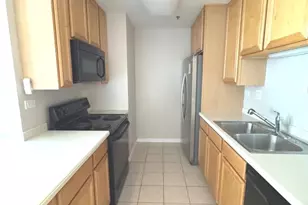 77 S Evergreen Ave, Arlington Heights, IL 60005 - Photo 5