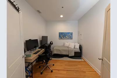 150 W Superior Street #1003, Chicago, IL 60654 - Photo 11