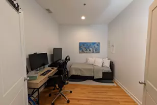 150 W Superior St, Chicago, IL 60654 - Photo 11