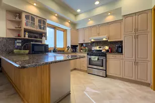 7940 N Oketo Ave, Niles, IL 60714 - Photo 13