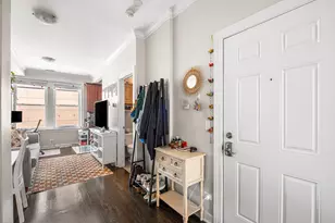 536 W Belmont Ave, Chicago, IL 60657 - Photo 5