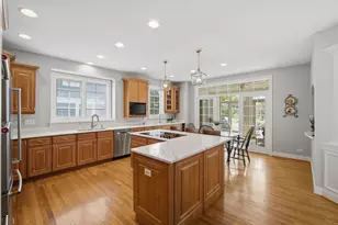 7 Dunhill Ln, North Barrington, IL 60010 - Photo 9