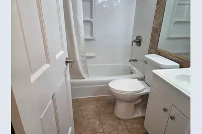5950 N Kenmore Avenue #505, Chicago, IL 60660 - Photo 15