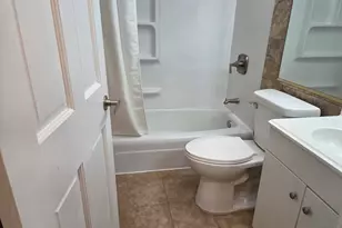 5950 N Kenmore Ave, Chicago, IL 60660 - Photo 15