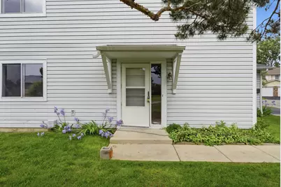 527 Alton Court, Carol Stream, IL 60188 - Photo 3