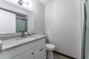 6236 Gold Cir, Hanover Park, IL 60133 - Photo 13