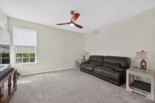 210 Brompton Ln, Sugar Grove, IL 60554 - Photo 5