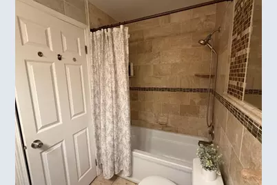 107 Autumn Court #107, Buffalo Grove, IL 60089 - Photo 11