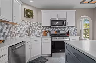 3368 Renard Ln, Saint Charles, IL 60175 - Photo 5