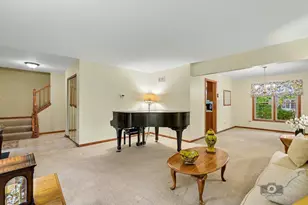 1613 Chestnut Hill Rd, Plainfield, IL 60586 - Photo 5