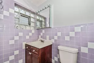 8203 Niles Center Rd, Skokie, IL 60077 - Photo 11