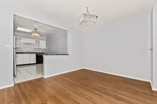 8203 Niles Center Rd, Skokie, IL 60077 - Photo 5