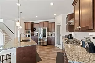 28609 Augusta Ln, Lakemoor, IL 60051 - Photo 7