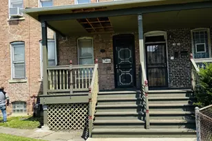 10531 S Corliss Ave, Chicago, IL 60628 - Photo 1