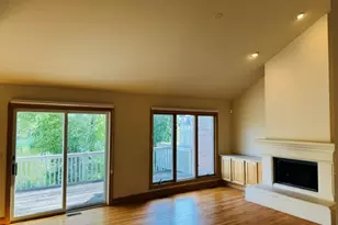 836 Wedgewood Dr, Crystal Lake, IL 60014 - Photo 5