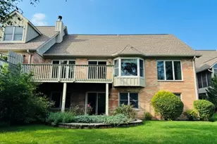 836 Wedgewood Dr, Crystal Lake, IL 60014 - Photo 9