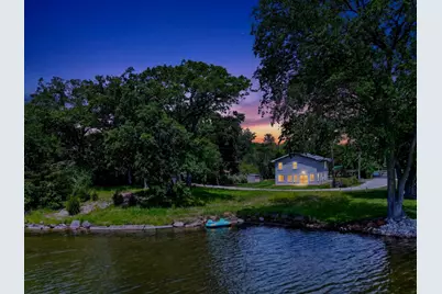172 E Lakeview Avenue, Round Lake Beach, IL 60073 - Photo 1