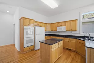 3064 N Southern Hills Dr, Wadsworth, IL 60083 - Photo 5