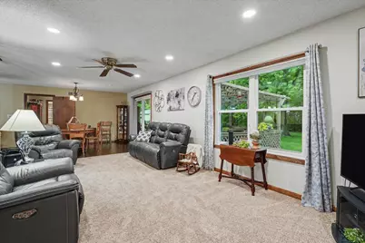 309 S 3rd Street, Chatsworth, IL 60921 - Photo 9
