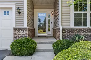 2703 Northmoor Dr, Naperville, IL 60564 - Photo 3