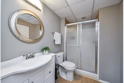 323 Fairmont Court, Saint Charles, IL 60175 - Photo 15