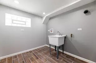 8151 S Commercial Ave, Chicago, IL 60617 - Photo 21