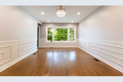 8151 S Commercial Avenue, Chicago, IL 60617 - Photo 5