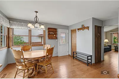 12855 Crestbrook Court, Crestwood, IL 60418 - Photo 9