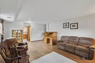 12855 Crestbrook Ct, Crestwood, IL 60418 - Photo 17